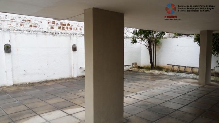 Apartamento à venda com 3 quartos, 105m² - Foto 2