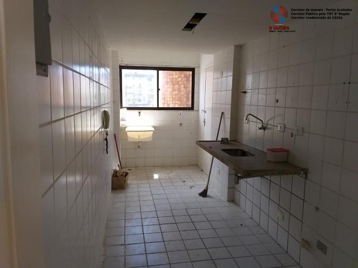 Apartamento à venda com 2 quartos, 64m² - Foto 4