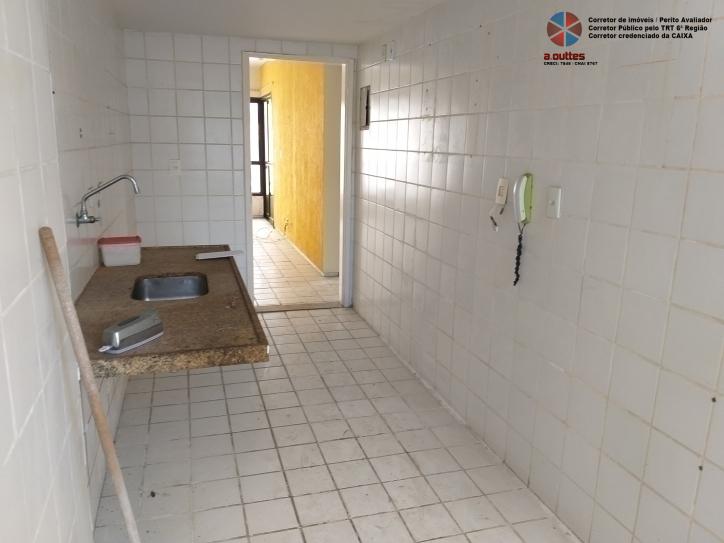 Apartamento à venda com 2 quartos, 64m² - Foto 7