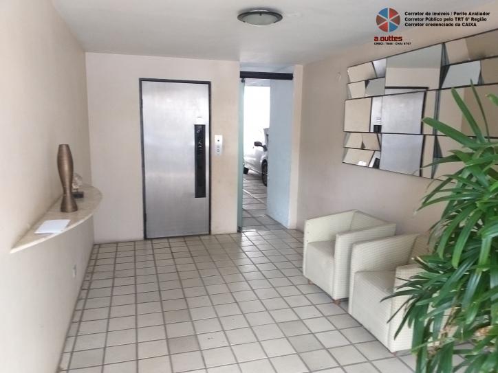 Apartamento à venda com 2 quartos, 64m² - Foto 8