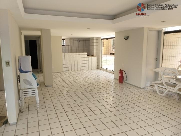 Apartamento à venda com 2 quartos, 64m² - Foto 11