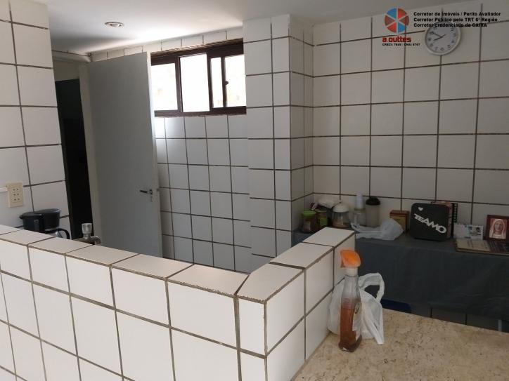 Apartamento à venda com 2 quartos, 64m² - Foto 12